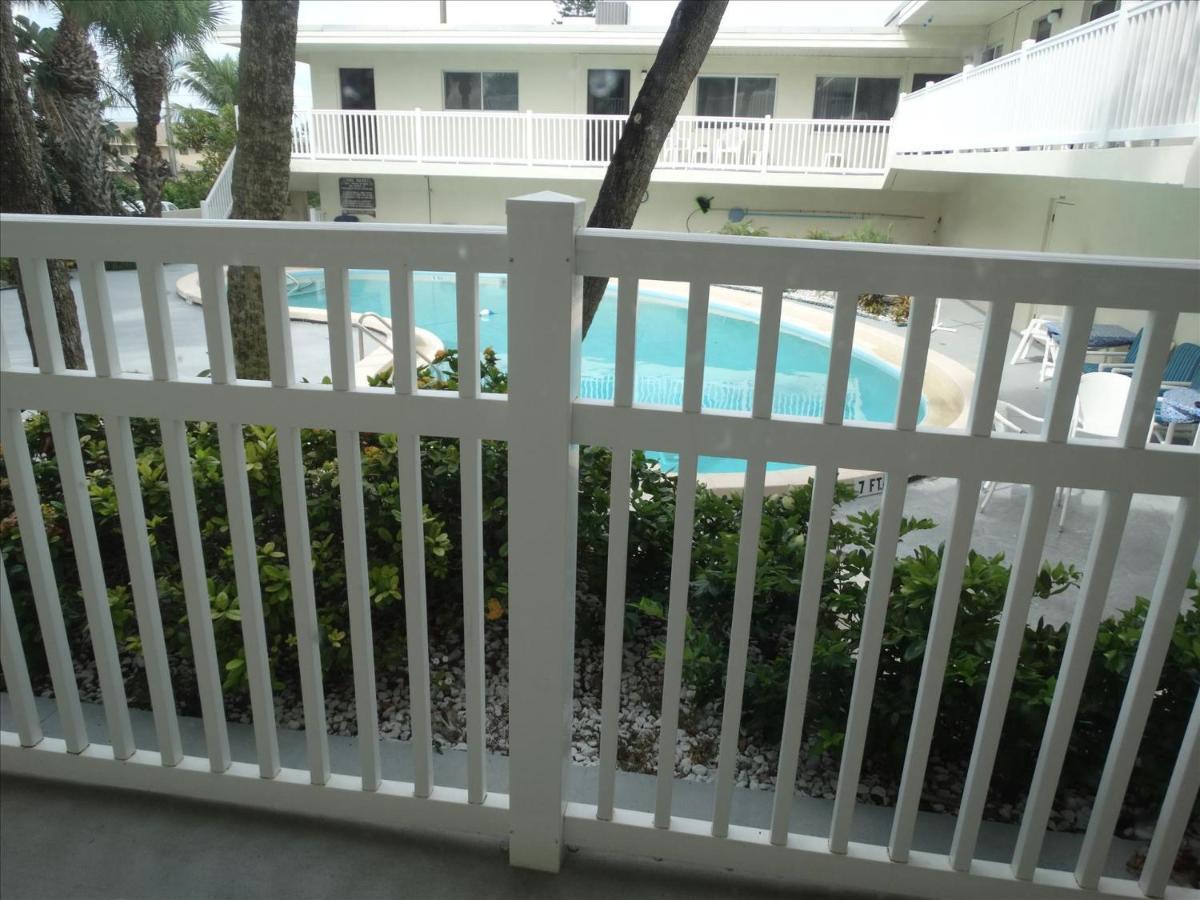 Quiet Vista Del Mar 2 Bedroom Condo Beachfront Property Cocoa Beach Eksteriør billede